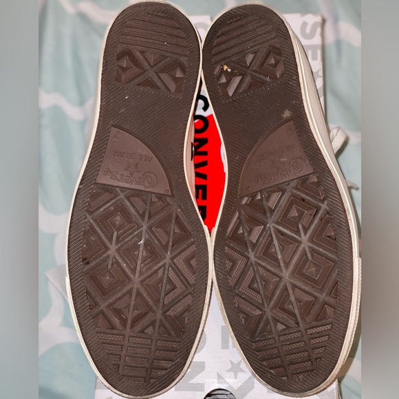 Comme des Garçons PLAY Converse Sneakers - Picture 7 of 10